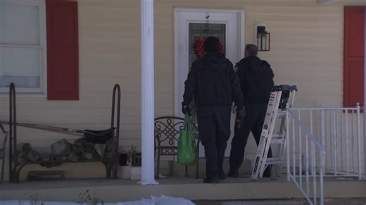 Philly firefighters provide smoke detectors, fire safety tips