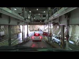 inside of Car ferry 宮崎カーフェリー 船積み 乗船・下船の様子