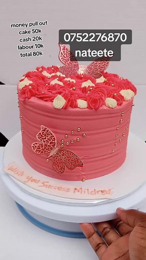 money pull out cake #0752276870 #tiktokuganda🇺🇬🇺🇬🇺🇬 #cakesofkampala #bentocakes