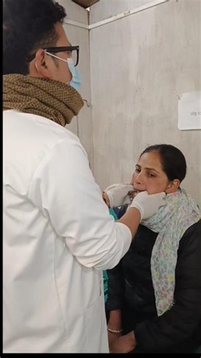 Jaw Dislocation Reduction | TMJ Dislocation | Real Patient Case | Medicos Factz