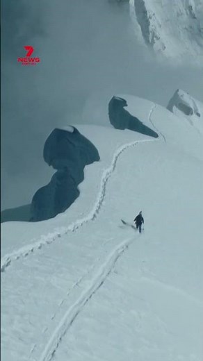 Skier first to descend from Mount Everest summit without oxygen