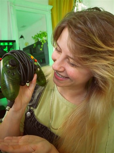 Planning on picking up @Call of Duty Modern Warfare 4 for XBOX? Preorder and get some exclusive benefits like the Inner Circuit M4 Weapon Blueprint! 💚 #CODPartner #Ad I'll see yall on MW4!!!