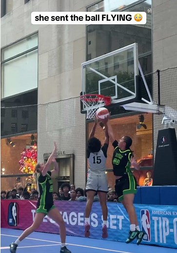 Jordyn Palmer's Incredible Block in NBA Training