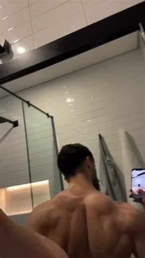 Abdulrahman al ali | ‎وقت الطيران . . #workout #gymrat #backgains #back #riyadh‎ | Instagram