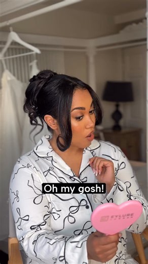 𝐆𝐚𝐧𝐠𝐚 𝐁𝐡𝐚𝐦𝐛𝐫𝐚 | 𝐌𝐚𝐤𝐞-𝐮𝐩 𝐀𝐫𝐭𝐢𝐬𝐭 on Instagram: "Her reaction at the end is what I LIVE for😍😍😍 Products used (if you want specific colours just comment below) I’ll be happy to share: @111skin under eye masks @rodialbeauty Vit C sheet mask @embryolisseuk cream @fentybeauty contour stick @bruleebeauty concealer @rarebeauty Soft Pinch liquid blush @temptu foundation @lauramercierbirmingham translucent powder @benefitcosmeticsuk Hoola wave bronzer @benefitcosmeticsuk Hoola br