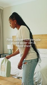 Spring refresh your bedroom!🌿 Fresh greens, sunny yellows, and cozy cotton-rich percale linen for the perfect seasonal update! Here’s what you need: *🛏️ Cotton rich percale duvet cover set from R269.99 Style: ENT25, ENT81 * 🛏️ Comforter for R289.99 Style: ENT03 * 🧣 Poly cotton throw for R149.99 Style: ENP47 * 🌸 Vase for R89.99 Style:ELW19 Browse to view more: https://bit.ly/467ZXdC #SpringRefresh #TheresaPEPforthat #PEPHome #BedroomGoals #HomeDecor | PEP Home