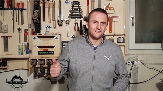 Simple and Stylish Mobile Storage for the Bathroom