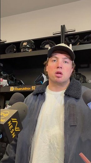 Charlie McAvoy on his Broken Hand