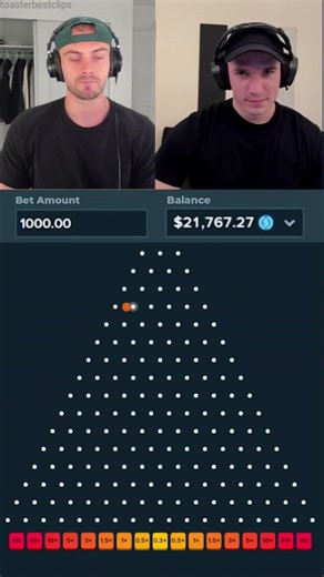 TOASTER PLAYING PLINKO GAME #toaster #toasteroriginals #plinko #games