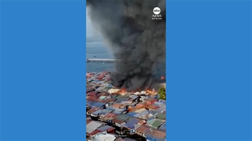 Fire destroys 1,000 homes on the island of Borneo