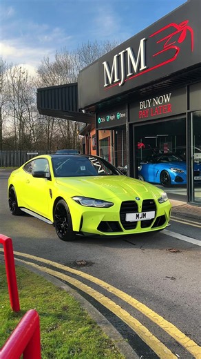 2023 BMW M4 Competition: Unmatched Performance in São Paulo Yellow