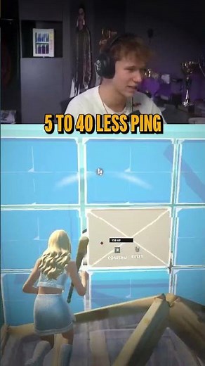 MrSavage gives Mongraal a trick to get 0 ping