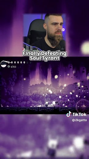 Defeating Lost Kin in Hollow Knight