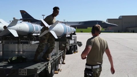 B-1 Lancer: US Strategic Bomber Over Venezuela