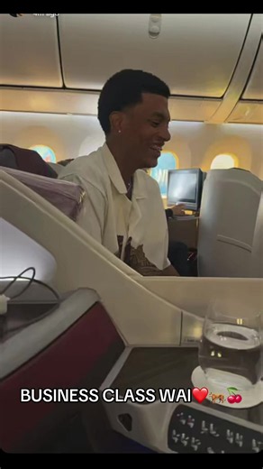 PMXtra Business Class Experience: A Glimpse Inside ❤️🐅🍒