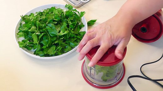 Mini Chopper Wars ~ Ninja, KitchenAid, Cuisinart, & Oster ~ Mini Food Processor Review