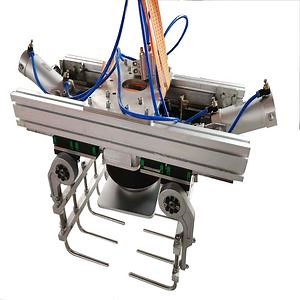 [Hot Item] Stainless Steel Robotic Palletiser Gripper Bag Palletizing Grippers for Animal Feed
