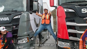 ¡11 mujeres valientes, 11 historias inspiradoras! Descubre la experiencia del programa Conductoras Scania, donde estas mujeres se atrevieron a aprender a manejar un tractocamión y superaron todos los obstáculos. Queremos expresar nuestro más sincero agradecimiento a Rodolfo Hernández y a todos nuestros colaboradores, incluyendo a Asociación de Mujeres Operadoras de Vehículos de Carga, Cecati No.34, Canacar México así como a nuestros patrocinadores Promotora Ambiental, Autotransportes Pilot, MCT 