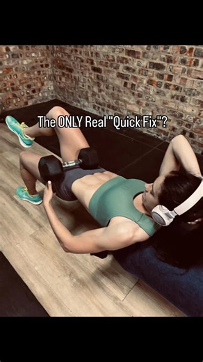 Want the quick fix for life? Then show up. Do the work. And do it again tomorrow. 👏👏👏 #quickfix #fitnessreality #quickfixfitness #dothework #repeat #dailyrepeat #showup #showupforyourself #showupdaily #lifeandfitness #nikesportswear #reebokwomen | Demi Rose