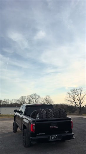 Off-Roading Adventure: Muddy Trails & Fun