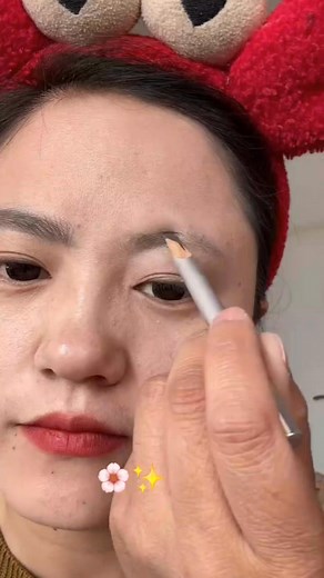 118K views · 983 reactions | tutorial alis natural  #25jul #reels #makeup #tutorial #alisnatural #makeuplovers | Sadiya Anggun | Facebook
