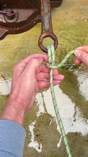 Simple way to tie a trailer securing knot