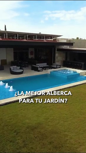 Esta alberca tiene un diseño increíble y unos detalles que te maravillarán, conócela por completo ✨🌊 #lujo #pool #alberca #diseño #arquitectura