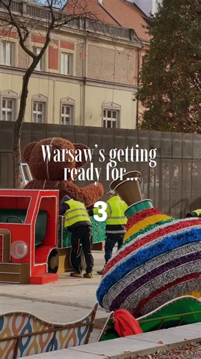✨ Are you already waiting for that Christmas magic in Warsaw? 🎄 Because we are! 💫 The most magical time of the year is just around the corner… ❤️ #Warsaw #ChristmasInWarsaw #Go2Warsaw #MagicalWarsaw #WinterVibes #WarsawChristmasLights #DiscoverWarsaw | Go to Warsaw