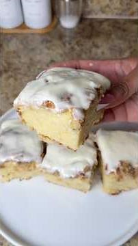 Cinnamon Crunch Cake 🍰