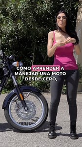 ¿No sabes si te gustaría ir en moto? Aprender a manejar una moto desde cero. Esto puede ser un paso previo a ir a la autoescuela y sacar tu carnet con profesores. Ojo! No puedes hacerlo en vías abiertas al trafico!! 😊 Tienes el vídeo completo en mi canal de YOUTUBE 😘 | Mujeres Moteras