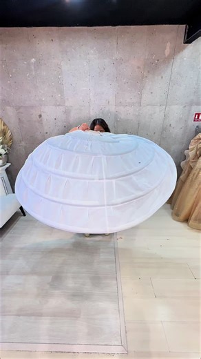 Cómo usar crinolina para vestidos perfectos