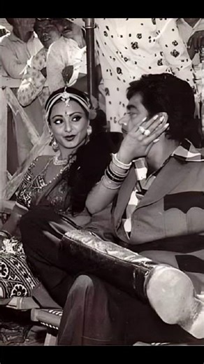 When Dimple was not shocked to hear Rajesh Khanna's will, she did not give a single penny #shorts...