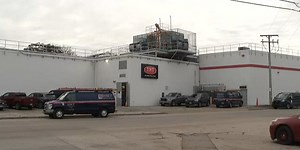 Ammonia leak at TNT Crust injures six, 3 taken to hospital