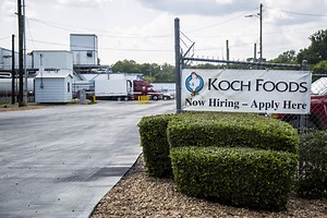 This Mississippi Chicken Plant Just Held a Jobs Fair to Replace Workers Snatched Up by ICE