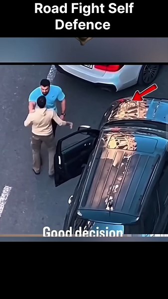 Road Fight Self Defence Techniques. #elbowstrikes #knockoutpunch #knockout #selfdifence