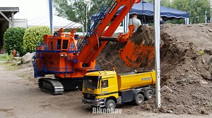 RC TRUCKS, GIANT RC EXCAVATOR AND MORE! MEGA RC CONSTRUCTION-WORLD! Hansetrucker Bremen e.V. - Sommerfest 2023 ► https://www.hansetrucker.de/ #rc #rctrucks #rcexcavator #dumptruck | Bikonkav RC Trucks