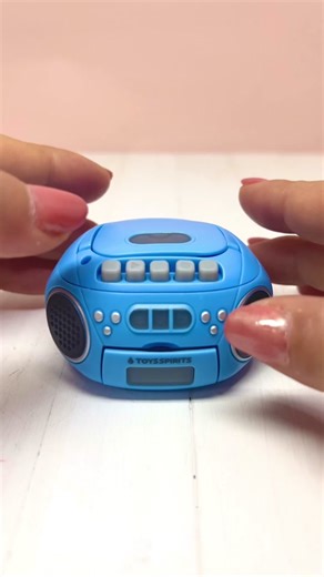 ミニCDプレイヤー ガチャガチャ開封動画！