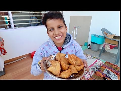 Aaj 10rs ke 3 Samose Khaye 😃