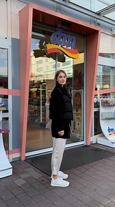 Es ist wieder so weit! 🤭 Einmal im Monat zeigen wir euch… 🥁 Richtig – die dm Neuheiten! Unsere absoluten Favoriten zeigen wir euch im Reel. 😍 Was würdest du am liebsten gleich ausprobieren? 🥰 🧡 Mixa Feuchtigkeitscreme LSF 50🧡 Mixa Serum Anti-Pigmentflecken🧡 Mixa Serum Anti-Pigmentflecken🧡 trend !t up Lidschattenpalette Pretty Precious🧡 trend !t up Foundation Smooth Glow Fluid Filter🧡 Balea Fußbalsam Feel Well🧡 bilou Handcreme Wednesday Thing‘s Secret🧡 bilou Eau de Parfum Wednesday |