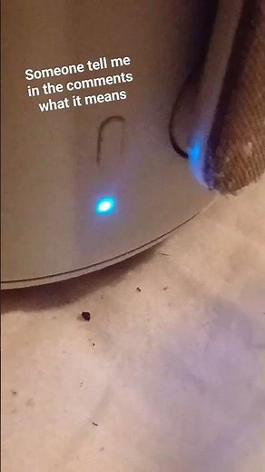 My oculus light is flashing red and blue. What does it mean?!