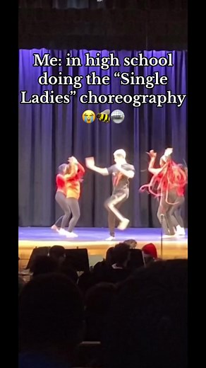A MOMENT 😭 #beyonce #beyhive #singleladies #viral #performance #dancer #foryou #fyp #dance #performer #mood #music #album #fypシ #beyoncesingleladies #sashafierce #stage #concert #choreography #fullout #highschool 🪩