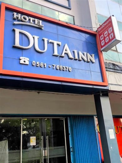 Rekomendasi hotel murah di Kota Pontianak cuma 100 rb an, Reddoorz @ KOMPLEK PONTIANAK MALL(HOTEL DUTA INN) Diskon hingga 50% pemesanan lewat tiktok Klik tag lokasi sekarang! #hotelhunterid #fyp #hotelmurah #hotelmurahpontianak #hotelpontianak