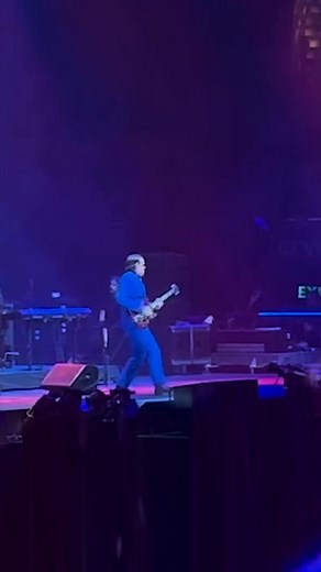 75K views · 2.7K reactions | Joe Bonamassa shredding at Eric Clapton's Crossroads Guitar Festival | Joe Bonamassa | Facebook