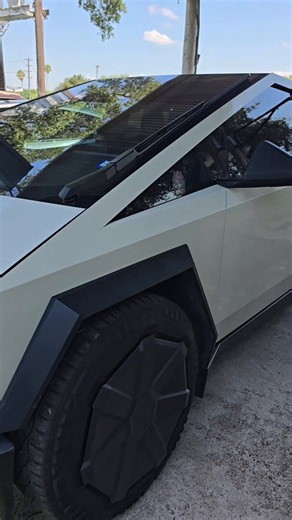 Cybertruck Seat Belt Height Adjustment #tesla #cybertruck #teslamotors #teslabros @TeslaPickleman @InfamousTeslaX @ElectricUpgrade @TeslaSpeed2022 @SjvTesla @teslaownersSV