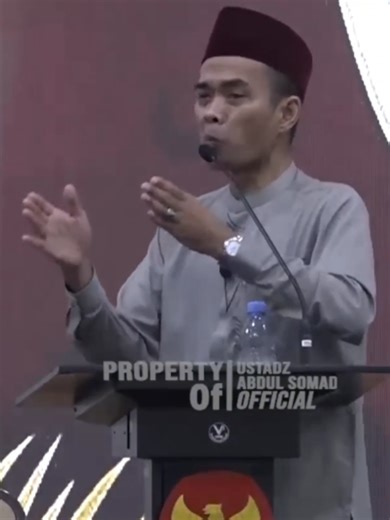 Peringatan Keras UAS : 10 Jam dengan Suami Orang, Cuma 2 Jam dengan Suami Sendiri. Hati-Hati ! #Waspada #FitnahKerja #UAS #UstadzAbdulSomad #JagaJarak