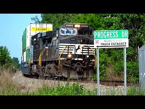 CSX 3194 Police Unit! NS CP and BNSF Power on Freight Train! Big BNSF Stack Train and Much More!
