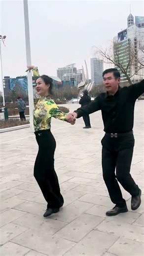 Embrace Joyful Retirement: Dance Your Way to Happiness