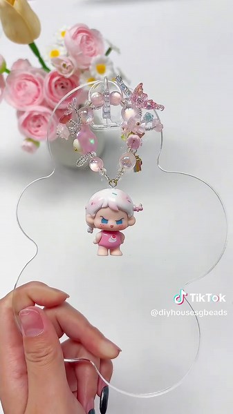 #keychain #phonechain #bagcharms #diycraft #handmadecraft #cutedolls #handmadegifts #diyfashion #bagchain #resin