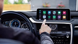 Google выпустила обновленную Android Auto 12․4 с фокусом на стабильности и производительности
