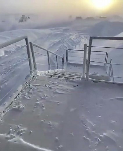 This is what Antarctica looks like in -62 degrees Celsius.